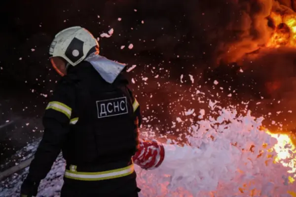Пожежа на цивільному складі у Бучанському районі: пояснення ОВА